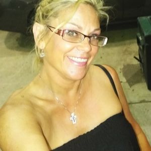 Meet your Posher, Becky